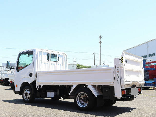 日産アトラス平ボディ小型（2t・3t）[写真02]