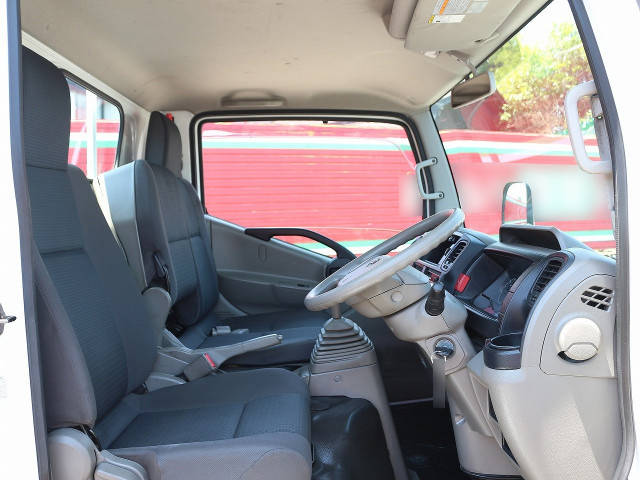 日産アトラス平ボディ小型（2t・3t）[写真27]