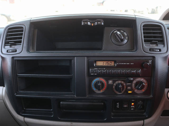 日産アトラス平ボディ小型（2t・3t）[写真36]