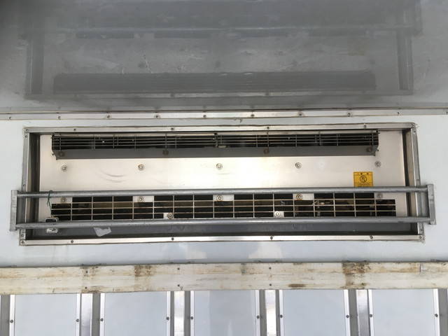 いすゞフォワード冷凍車（冷蔵車）中型（4t）[写真14]