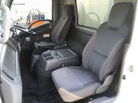 いすゞフォワード冷凍車（冷蔵車）中型（4t）[写真28]