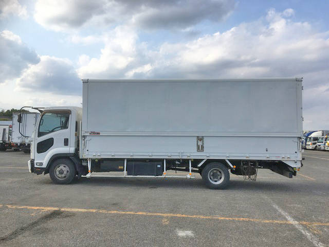 いすゞフォワードアルミウイング中型（4t）[写真05]