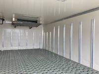 いすゞエルフ冷凍車（冷蔵車）小型（2t・3t）[写真13]