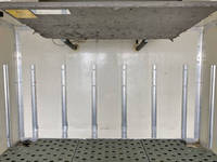 いすゞエルフ冷凍車（冷蔵車）小型（2t・3t）[写真14]