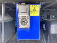 いすゞエルフ冷凍車（冷蔵車）小型（2t・3t）[写真19]