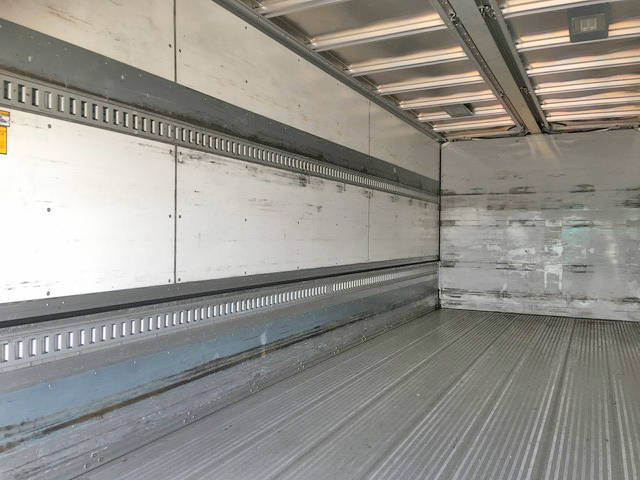 いすゞフォワードアルミウイング中型（4t）[写真14]