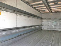 いすゞフォワードアルミウイング中型（4t）[写真14]