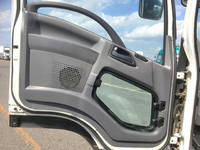 いすゞフォワードアルミウイング中型（4t）[写真30]