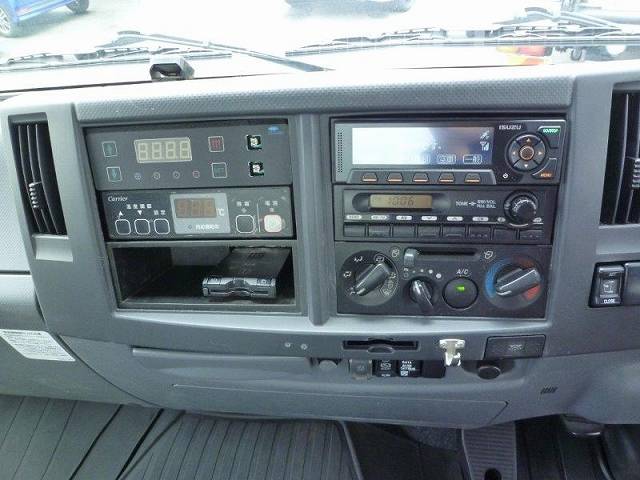 いすゞフォワード冷凍車（冷蔵車）中型（4t）[写真11]