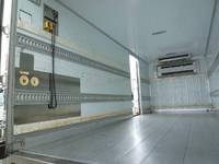 いすゞフォワード冷凍車（冷蔵車）中型（4t）[写真18]