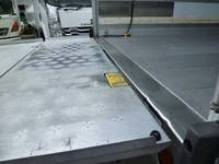 いすゞフォワード冷凍車（冷蔵車）中型（4t）[写真24]