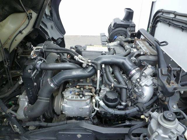 いすゞフォワード冷凍車（冷蔵車）中型（4t）[写真26]