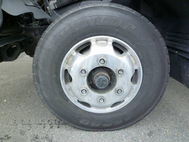 いすゞフォワード冷凍車（冷蔵車）中型（4t）[写真28]