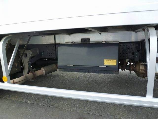 いすゞフォワード冷凍車（冷蔵車）中型（4t）[写真35]