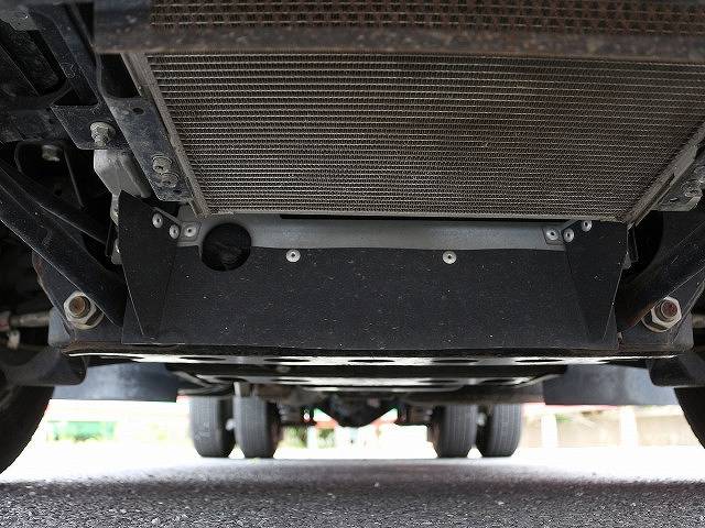 いすゞエルフダブルキャブ（Wキャブ）小型（2t・3t）[写真12]