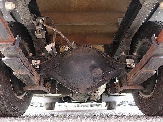 いすゞエルフダブルキャブ（Wキャブ）小型（2t・3t）[写真15]