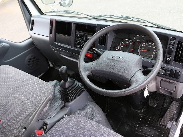 いすゞエルフダブルキャブ（Wキャブ）小型（2t・3t）[写真16]