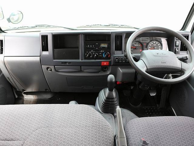 いすゞエルフダブルキャブ（Wキャブ）小型（2t・3t）[写真19]