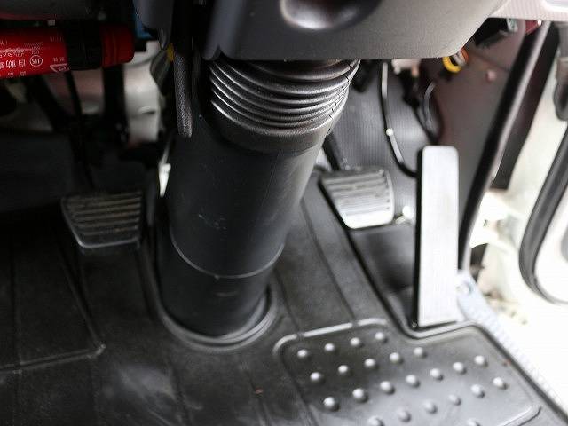 いすゞエルフダブルキャブ（Wキャブ）小型（2t・3t）[写真23]