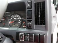 いすゞエルフダブルキャブ（Wキャブ）小型（2t・3t）[写真26]