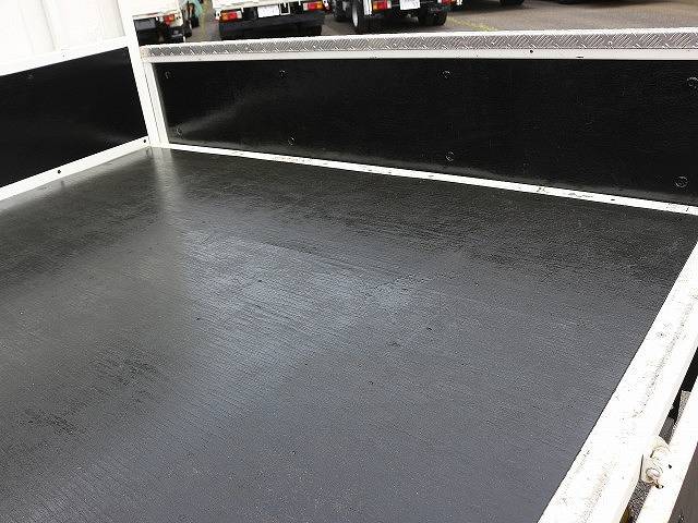 いすゞエルフダブルキャブ（Wキャブ）小型（2t・3t）[写真09]