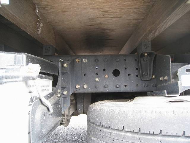 三菱ふそうキャンター平ボディ小型（2t・3t）[写真10]