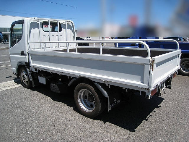 三菱ふそうキャンター平ボディ小型（2t・3t）[写真02]