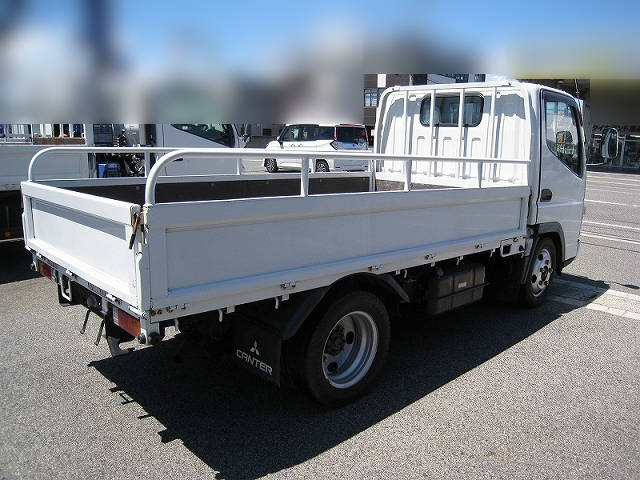 三菱ふそうキャンター平ボディ小型（2t・3t）[写真04]