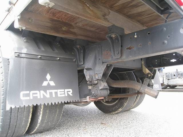三菱ふそうキャンター平ボディ小型（2t・3t）[写真06]