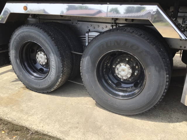 三菱ふそうスーパーグレートダンプ大型（10t）[写真19]