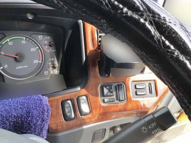 三菱ふそうスーパーグレートダンプ大型（10t）[写真37]