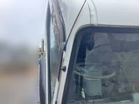 三菱ふそうキャンタークレーン3段小型（2t・3t）[写真38]