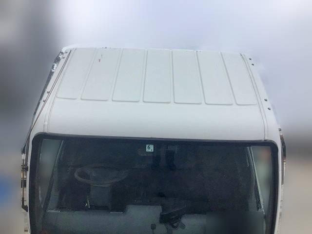 三菱ふそうキャンタークレーン3段小型（2t・3t）[写真07]