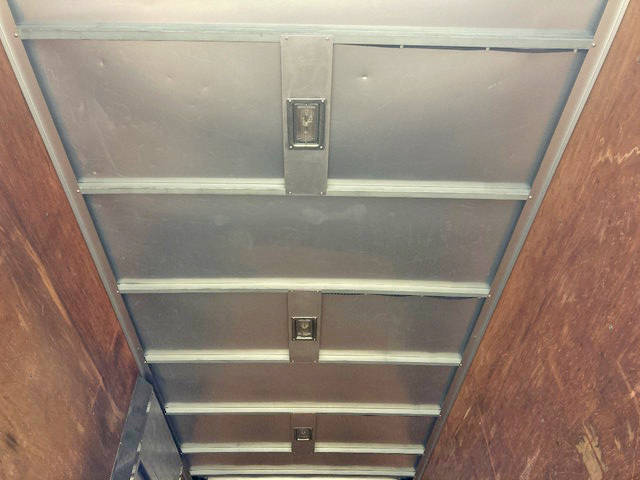 トヨタダイナアルミバン小型（2t・3t）[写真11]