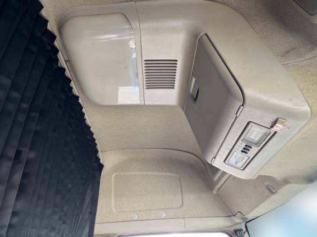 三菱ふそうスーパーグレートパネルウイング大型（10t）[写真23]