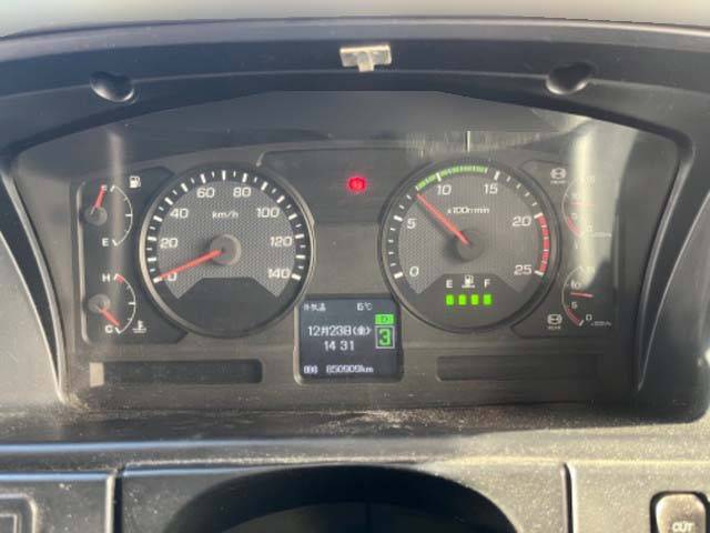 三菱ふそうスーパーグレートパネルウイング大型（10t）[写真24]