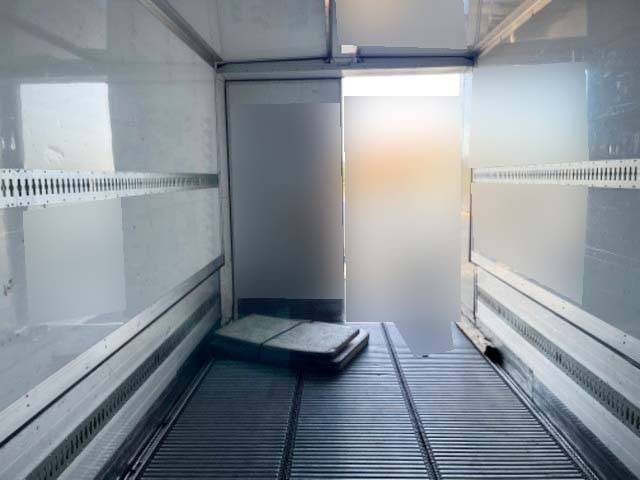 三菱ふそうスーパーグレートパネルウイング大型（10t）[写真09]