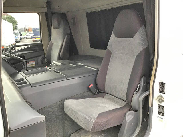 三菱ふそうスーパーグレートクレーン5段大型（10t）[写真32]