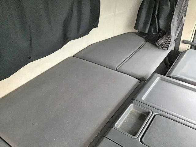 三菱ふそうスーパーグレートクレーン5段大型（10t）[写真34]