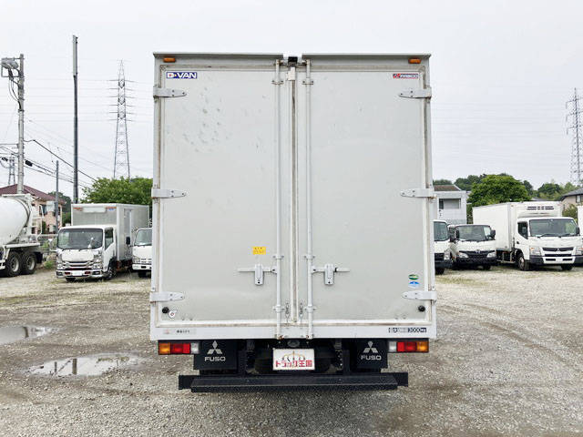 三菱ふそうキャンターアルミバン小型（2t・3t）[写真11]