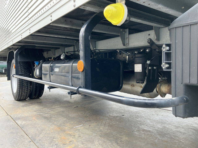 三菱ふそうキャンターアルミバン小型（2t・3t）[写真18]