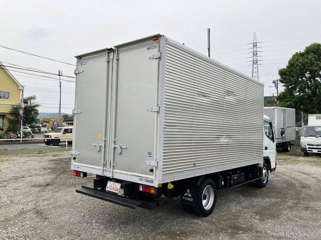 三菱ふそうキャンターアルミバン小型（2t・3t）[写真02]