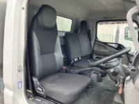 三菱ふそうキャンターアルミバン小型（2t・3t）[写真27]