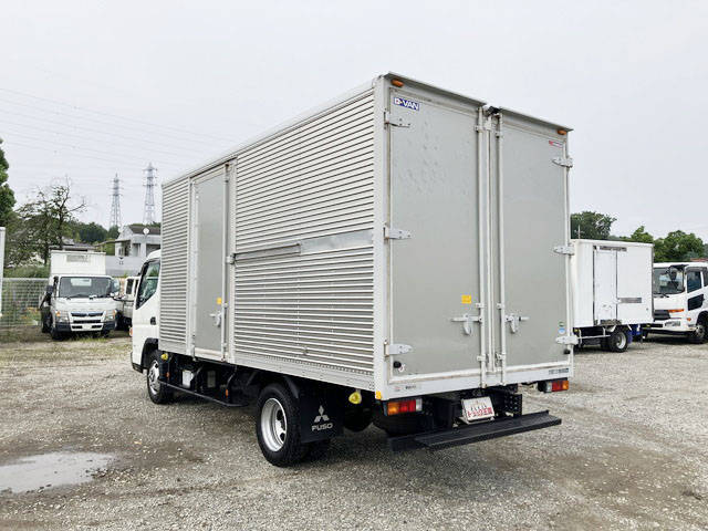 三菱ふそうキャンターアルミバン小型（2t・3t）[写真04]