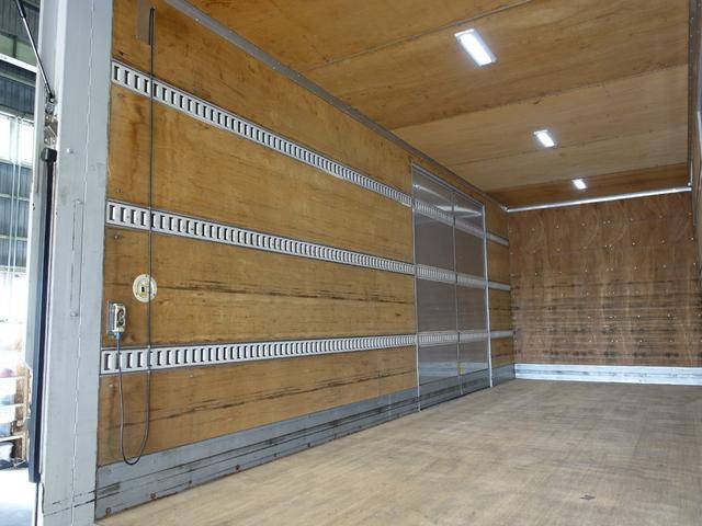 日野レンジャーアルミバン中型（4t）[写真14]