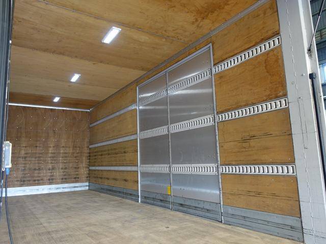 日野レンジャーアルミバン中型（4t）[写真16]