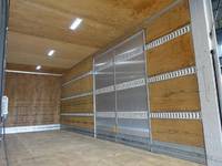 日野レンジャーアルミバン中型（4t）[写真16]