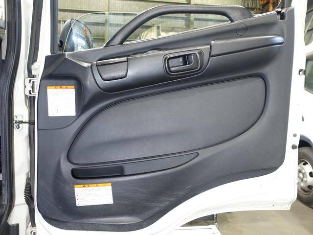 日野レンジャーアルミバン中型（4t）[写真25]