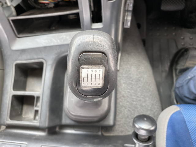 いすゞギガトレーラーヘッド（トラクターヘッド）大型（10t）[写真18]