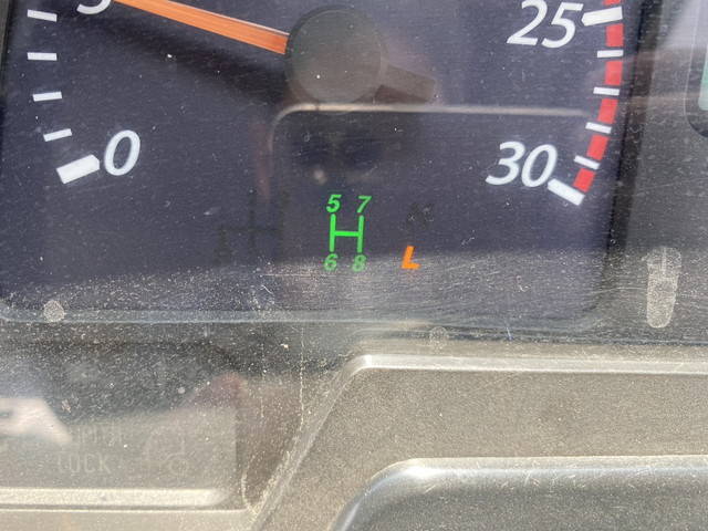 いすゞギガトレーラーヘッド（トラクターヘッド）大型（10t）[写真22]